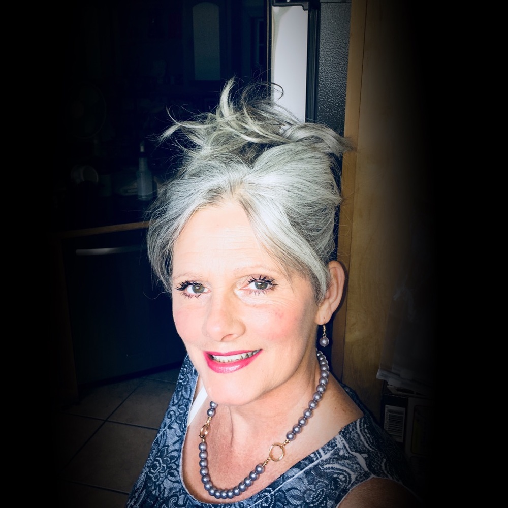 Meet your Posher, Tina